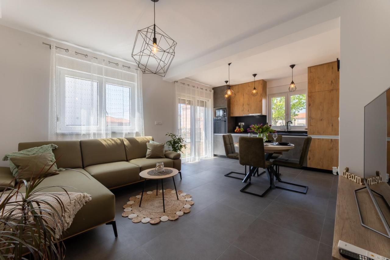 Apartments Maya & Tina Trogir Zewnętrze zdjęcie