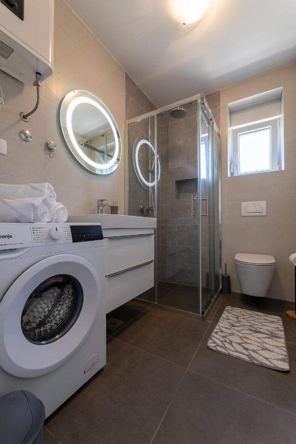 Apartments Maya & Tina Trogir Zewnętrze zdjęcie